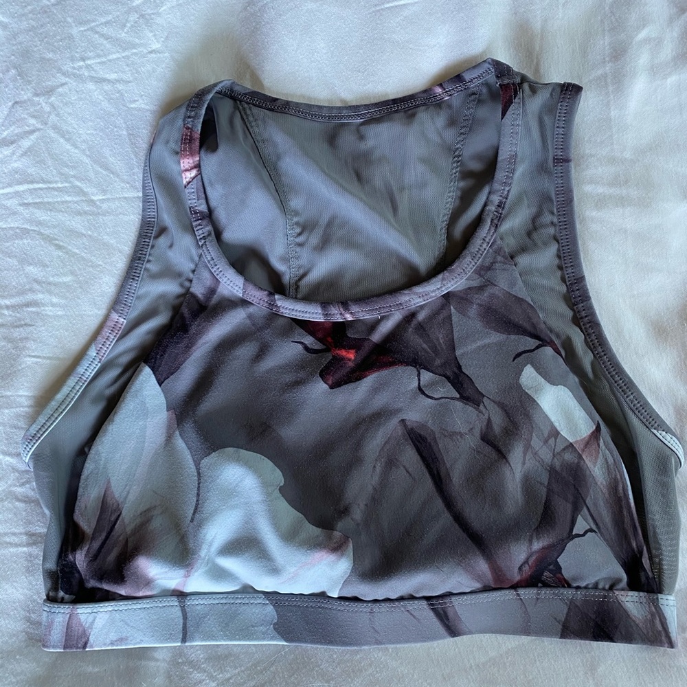 Fabletics sports bra